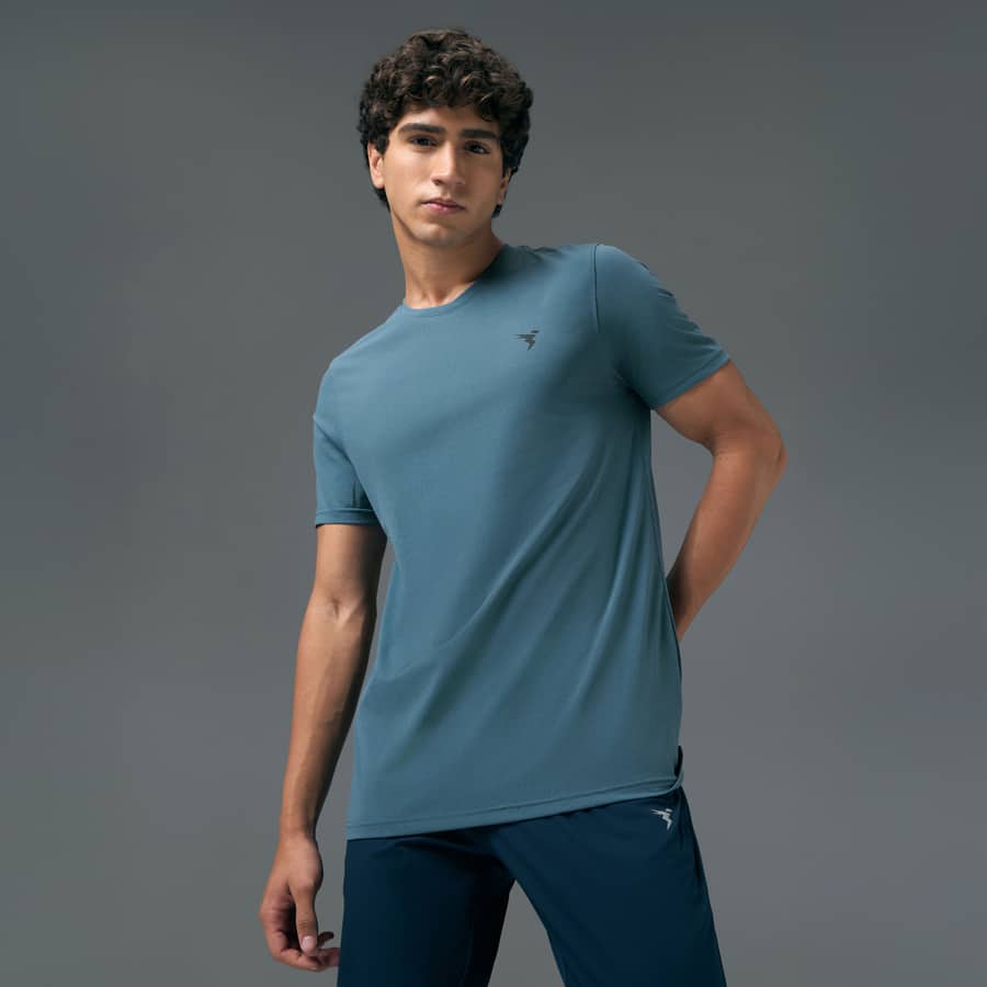 Men Solid Slim Fit Crew Neck T-shirt with COTFLEX