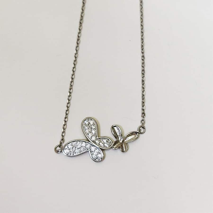 Fleur-Butterfly-Pendant-with-Neckchain