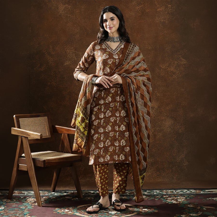"Floral Embroidered Straight Pure Cotton Kurta & Tr... "