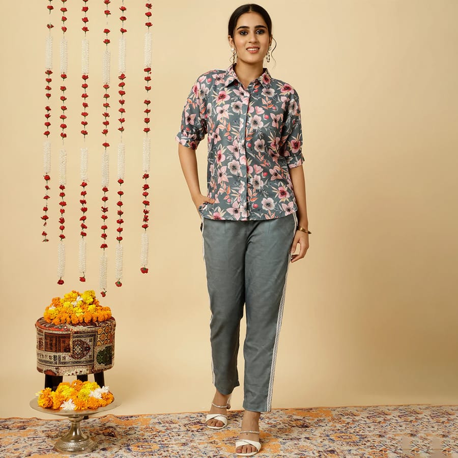 Grey Floral Print Shirt With Pants Co-ord Sets