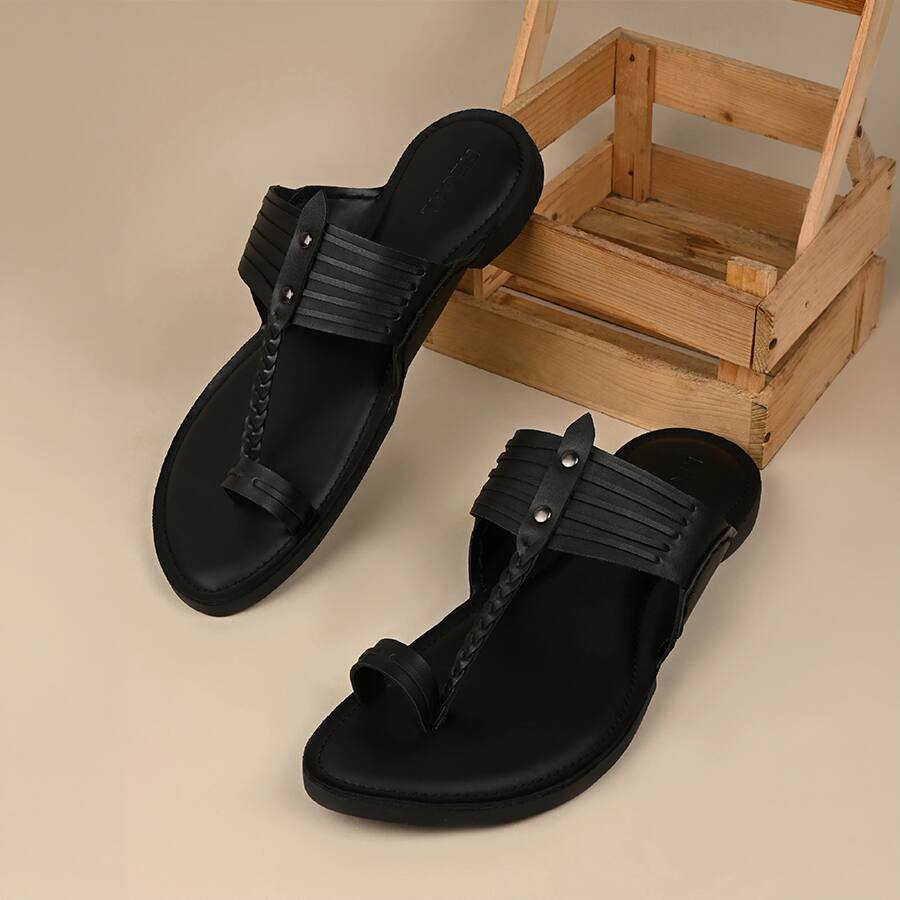 Regal Black Men Ethnic Kolhapuri Sandals