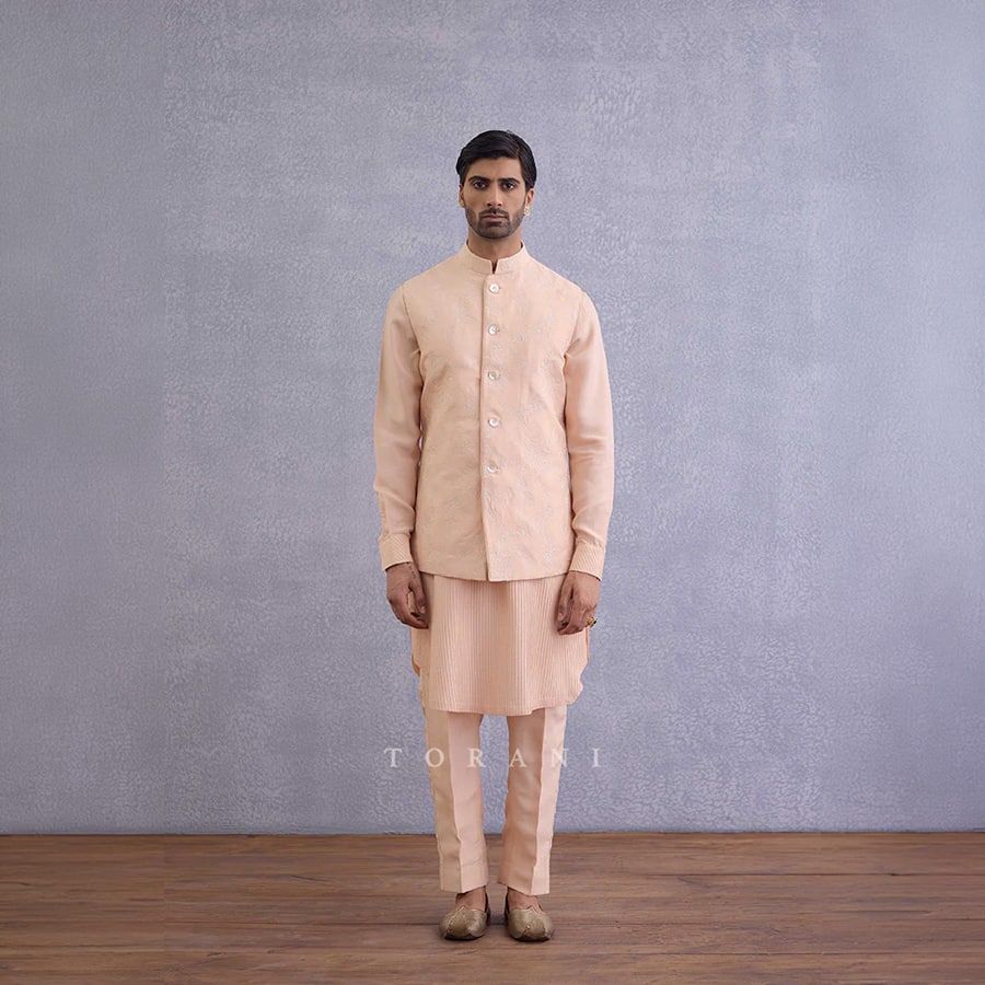 Gul-Mohar Ishaan Bandi