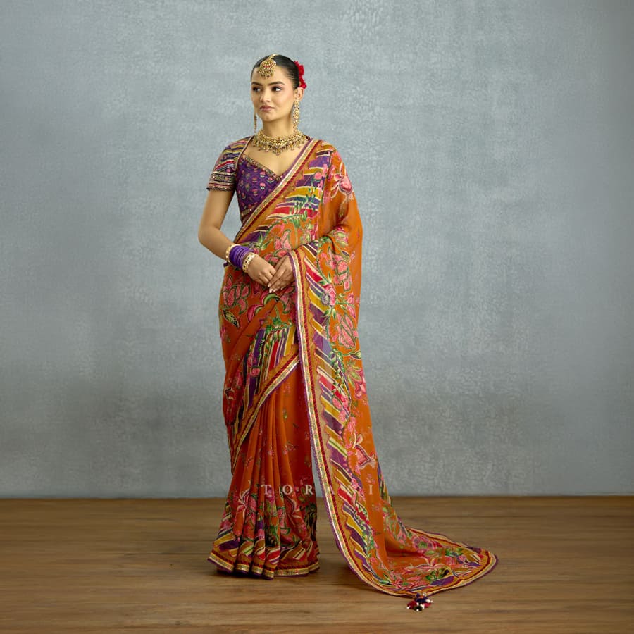 Komudika Sandhya Saree