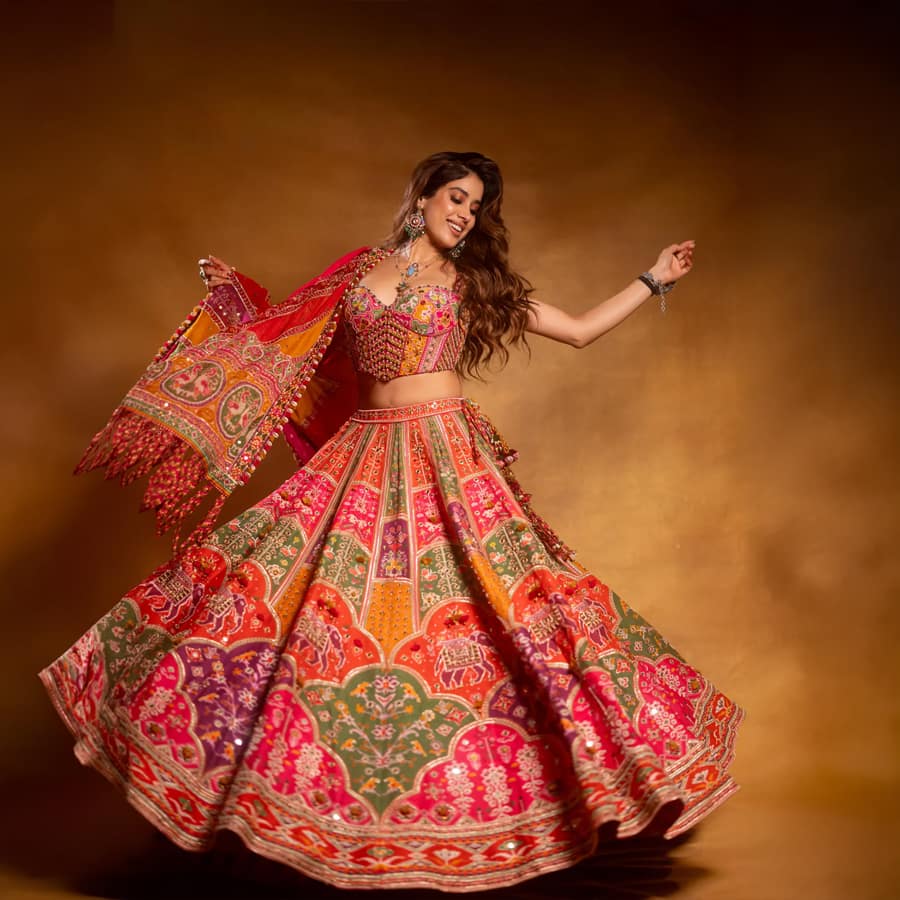 Rangili Dhruvi Drashti Lehenga Set