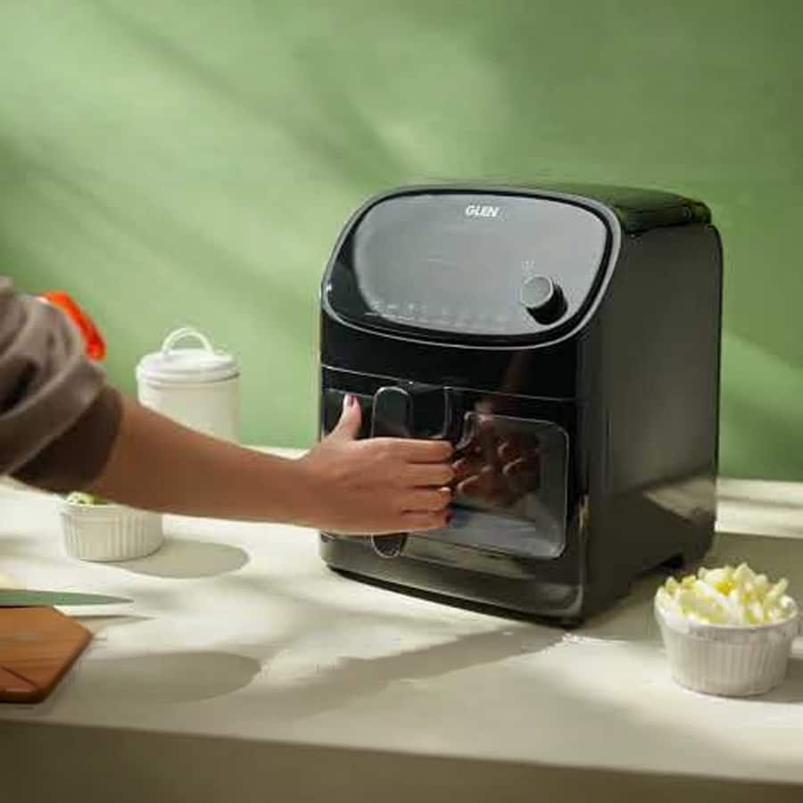 Air Fryer, 5.5 Litre Digital Controls, 8 Pre Set M...