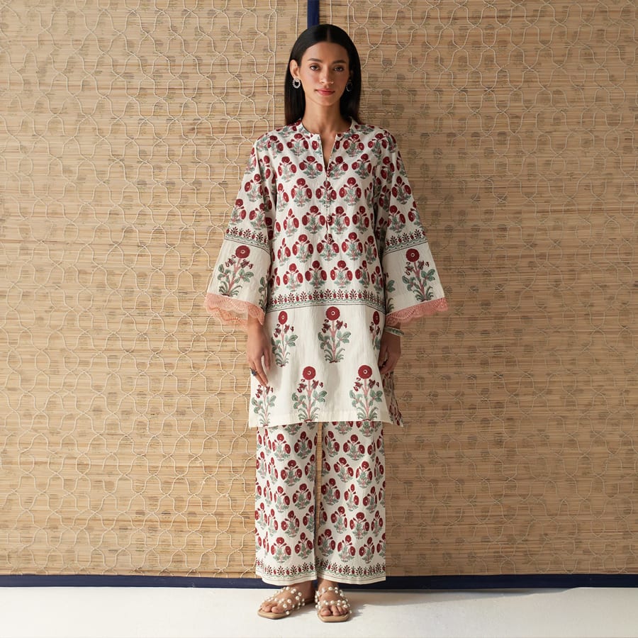 Kapaas red mughal co-ord set (set of 2)
