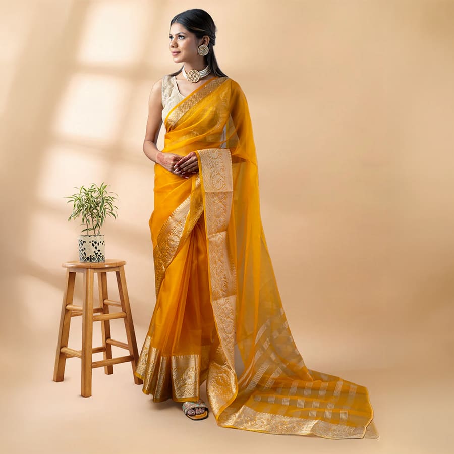 Cream Linen Cotton Print Saree