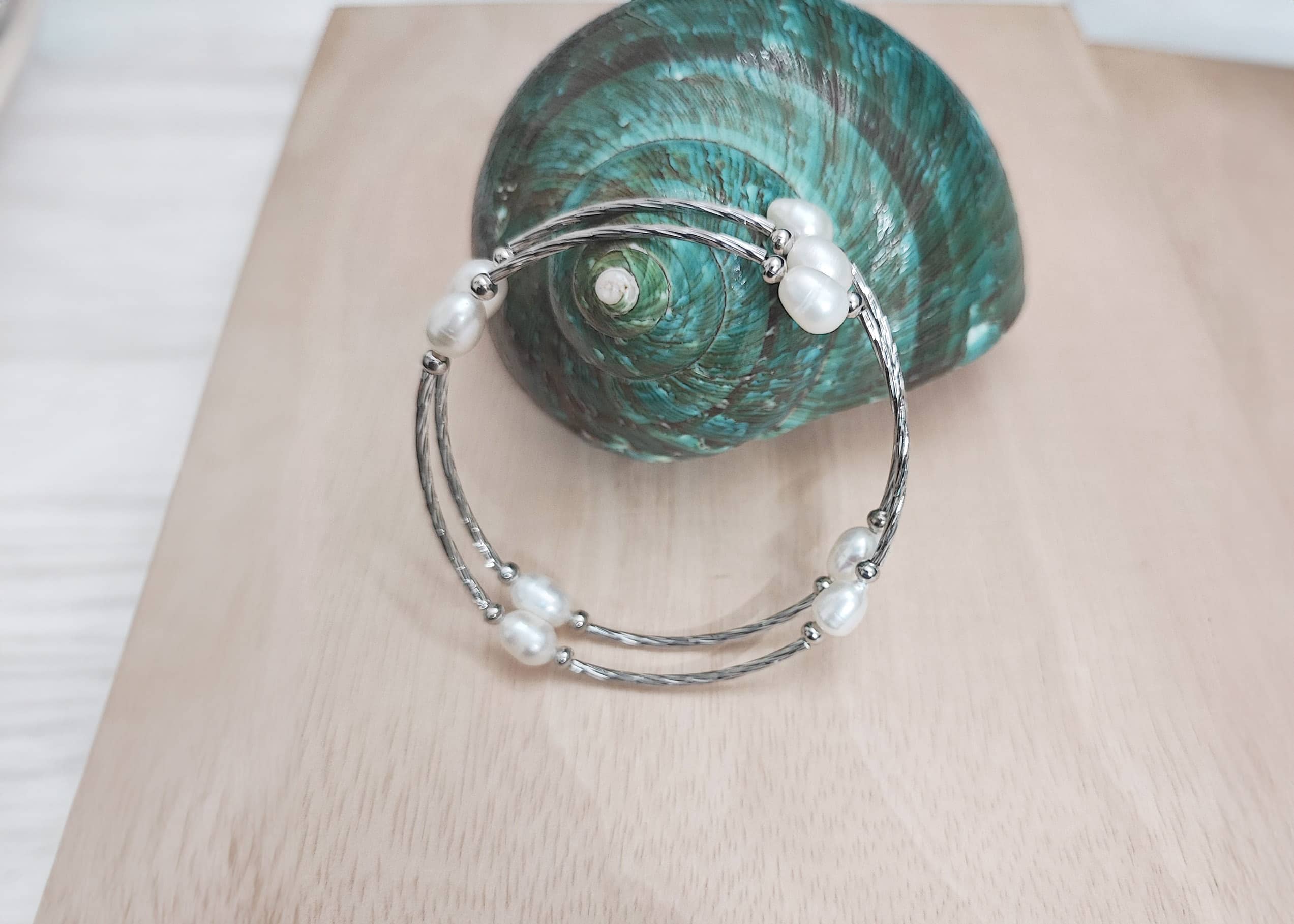 Freshwater Pearl Bracelet (Silver Color Metal) – White Pearl