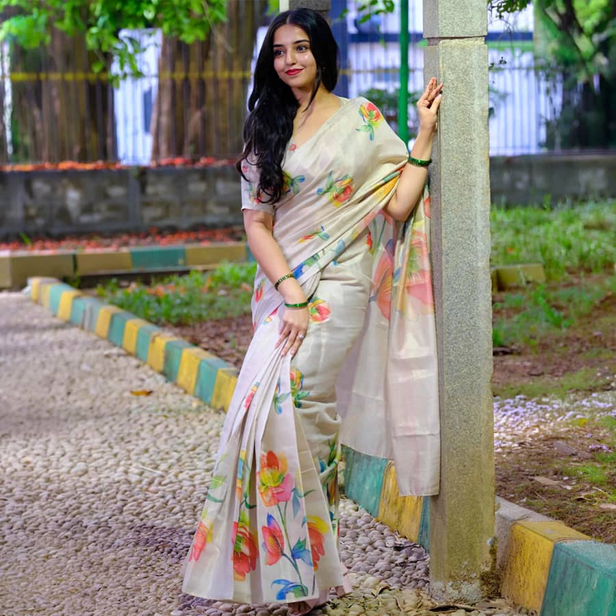 Beige Art Silk Saree Featuring Graceful Floral Motifs