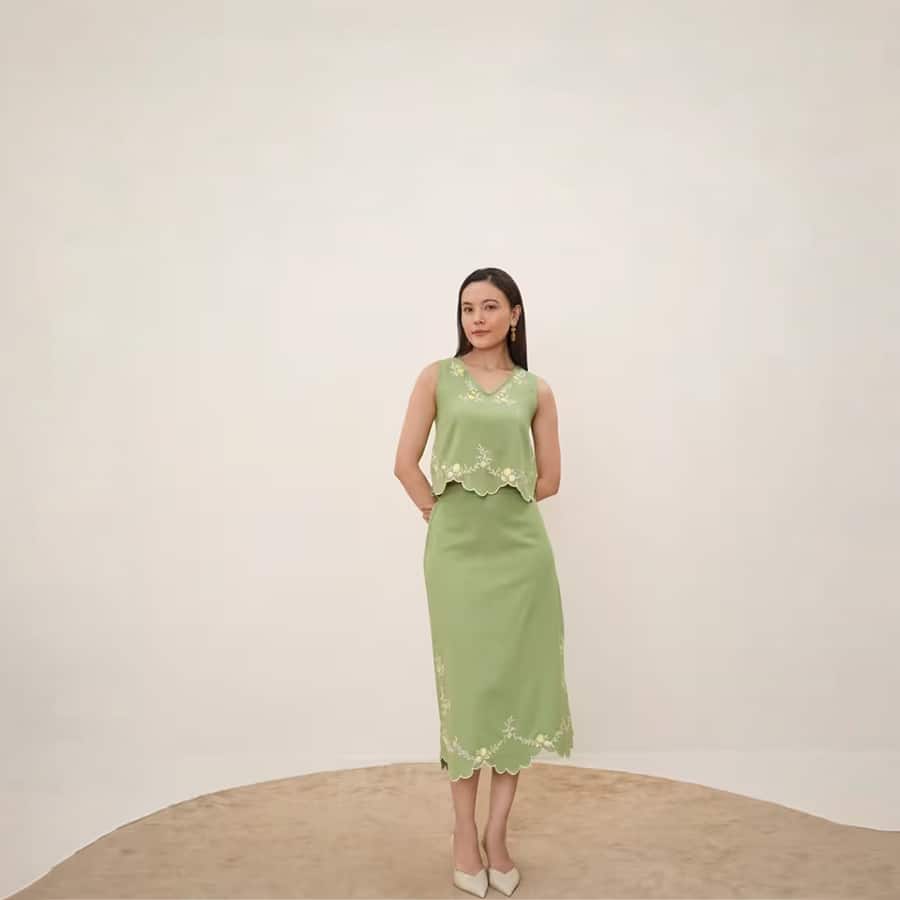 Lauryn Green Embroidered Skirt Set