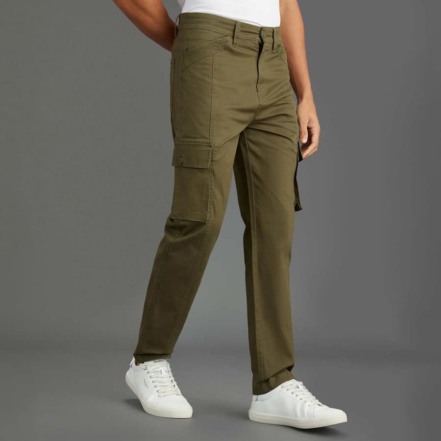 Men Olive Green Mid Rise Straight Fit Cargo Pants