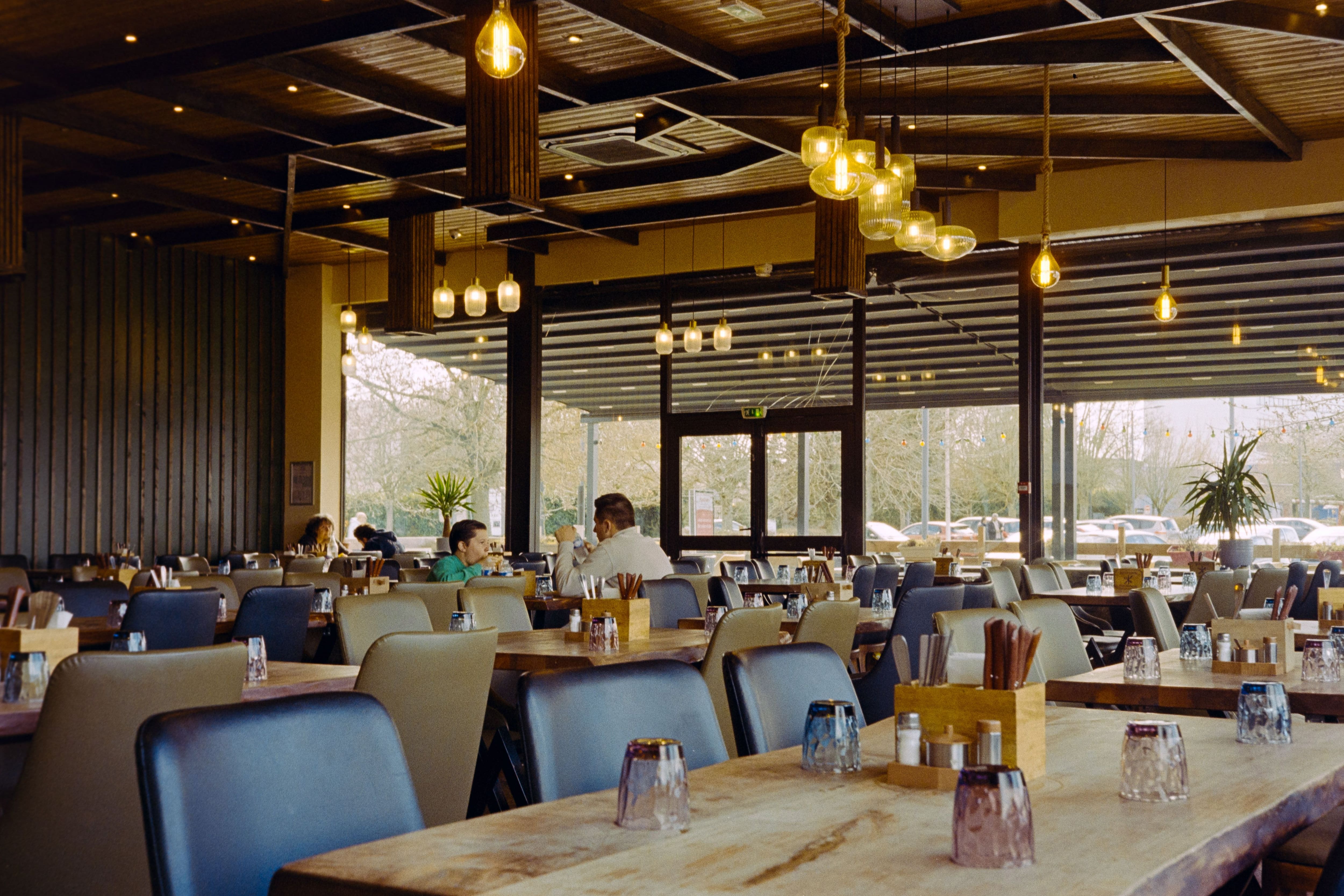 fine dining restaurants, family restaurants, family dining near me, indian fine dining - Fine-Dining Restaurants in Mumbai for Family Gatherings - img1