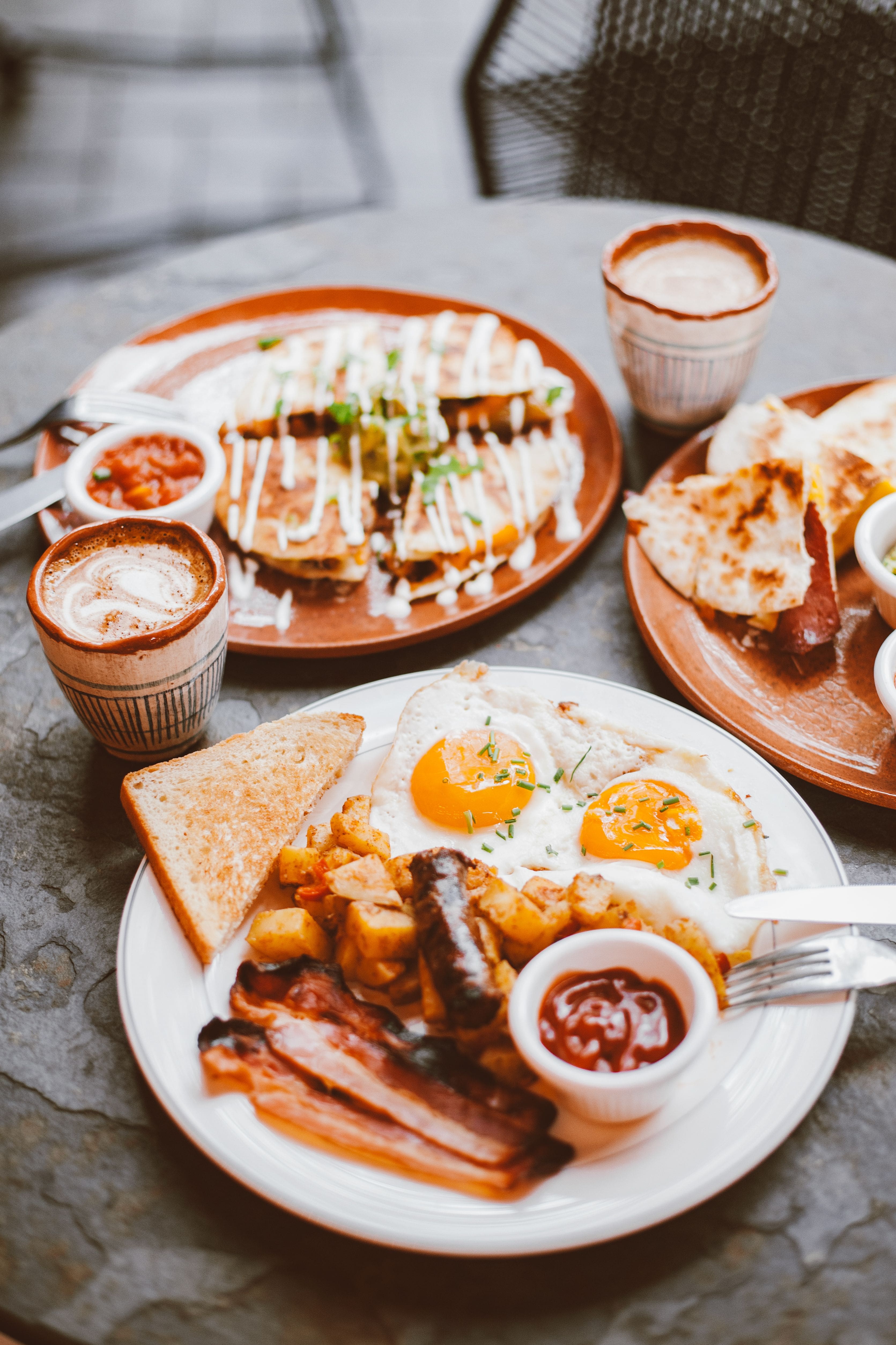 Where to Eat an Early Breakfast in Mumbai?