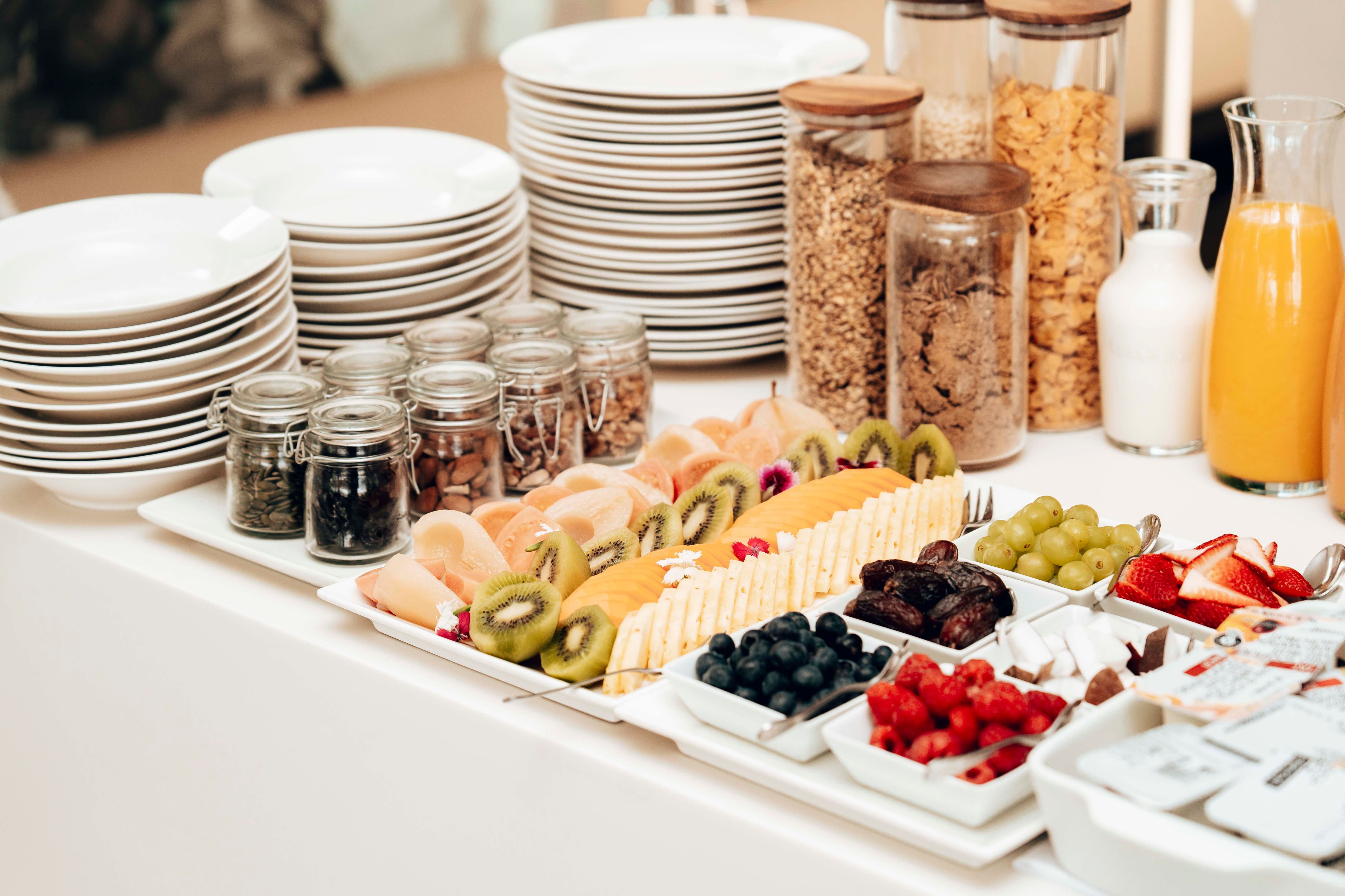 Mumbai Breakfast Buffets for Slow Starts and Big Spreads