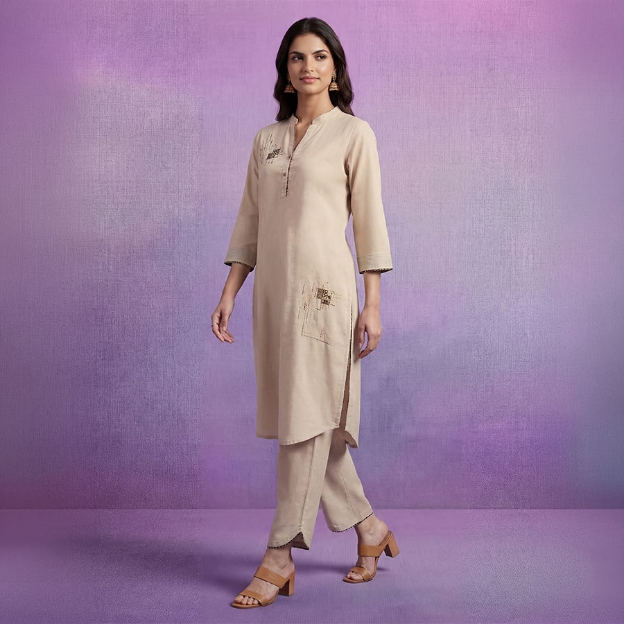 Ivory Applique-work Kurta Set