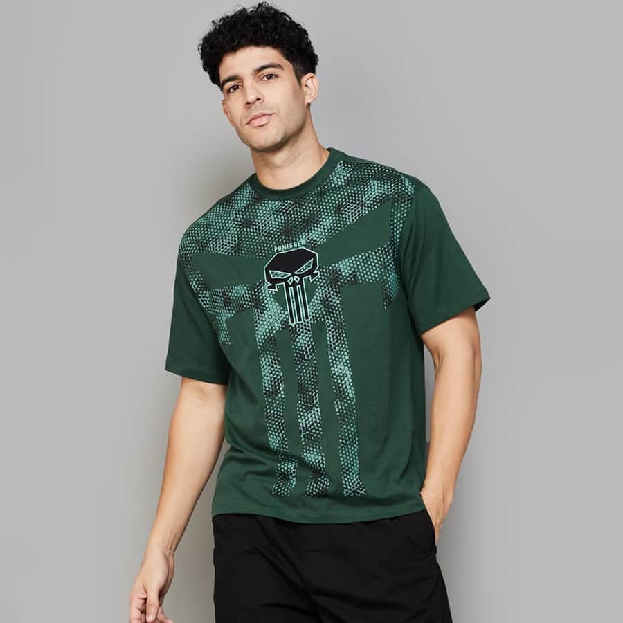 FREE AUTHORITY Punisher Print T-shirt