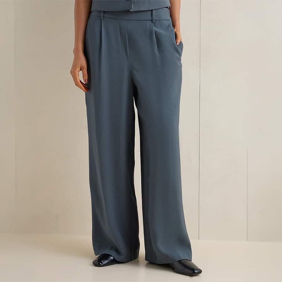 Wardrobe Grey Solid High-Rise Trousers