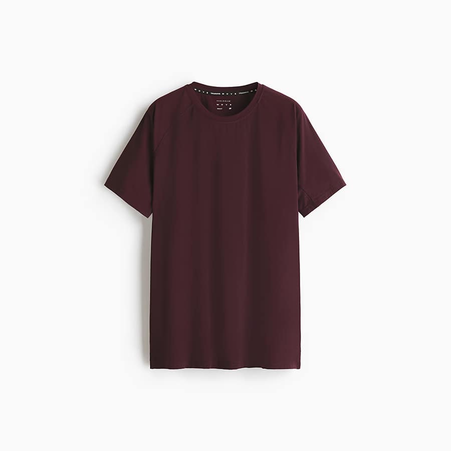 Muscle Fit Sports T-shirt with CoolMove™