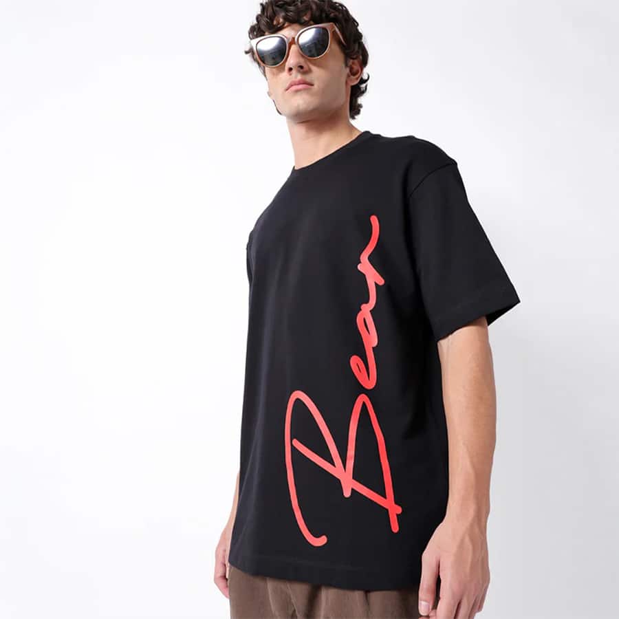 Black Oversized Crew Neck T-Shirt with Bold Vertical “BEAR” Graphic Print