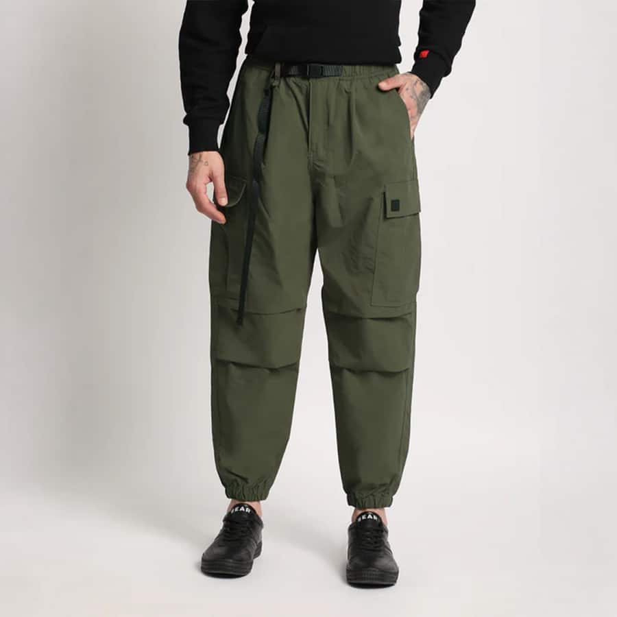 Men Green Solid Loose Fit Cargo