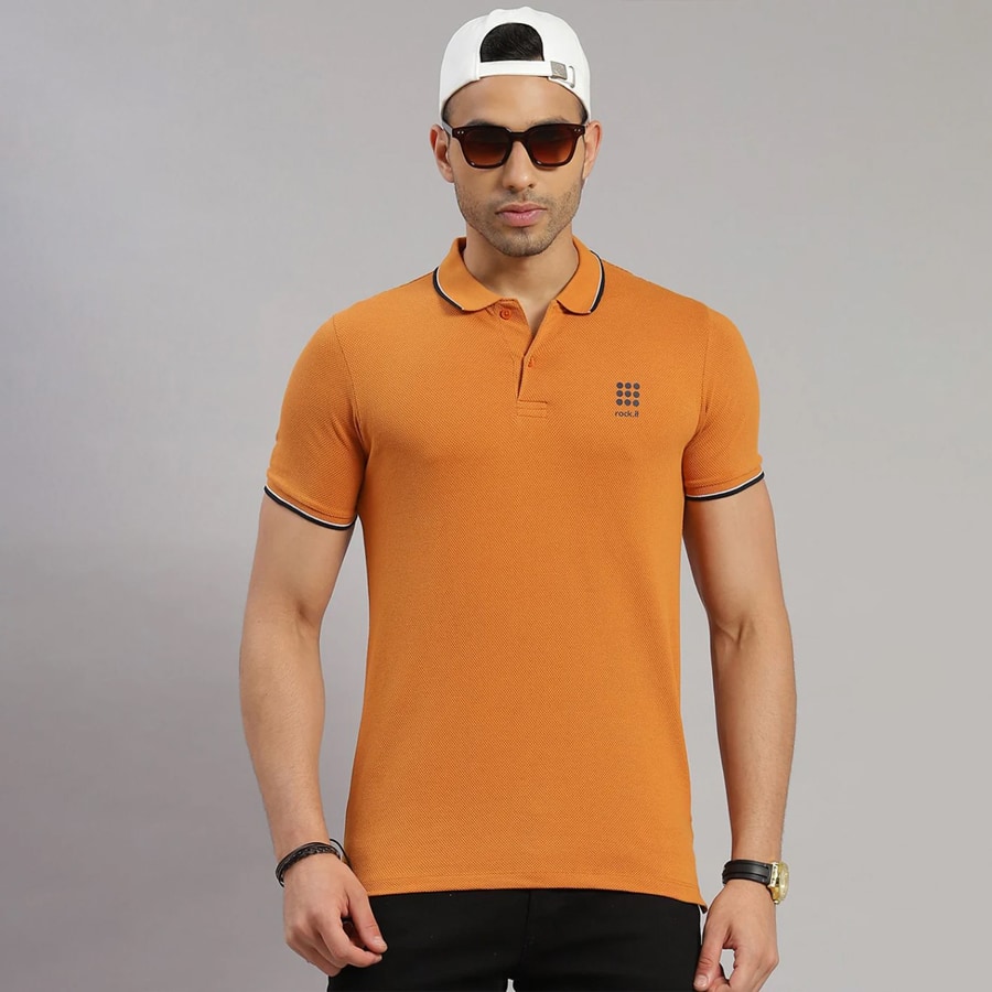 Rock.it Men Camel Brown Solid T-Shirt