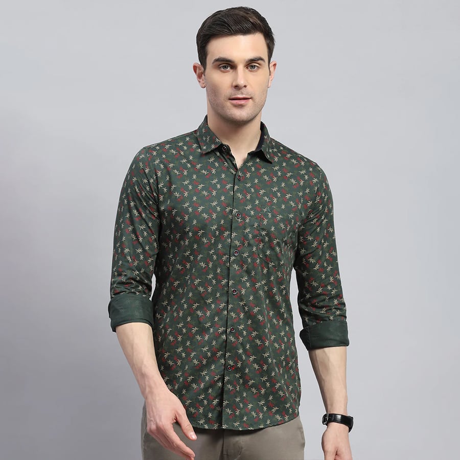 Men Green Printed Spread Collar Full Sleeve Shirt