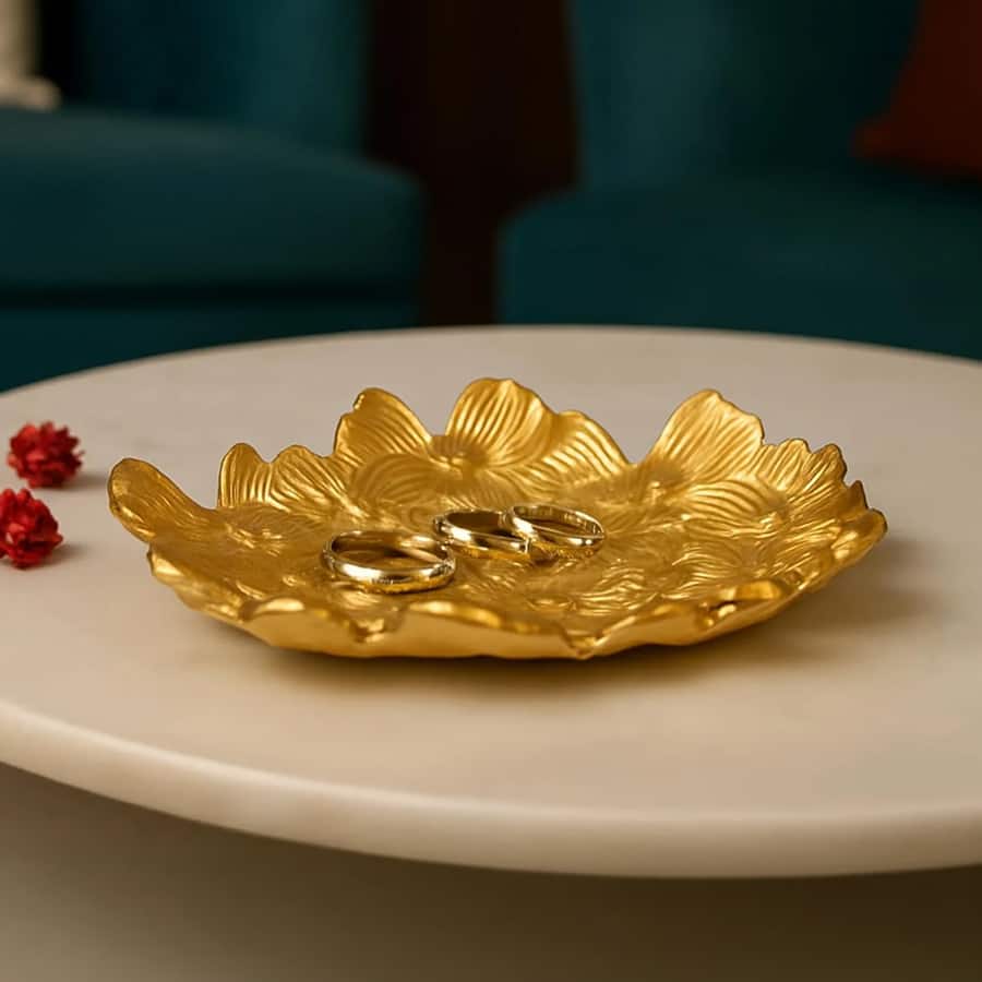 Von Casa Golden Embossed Platter