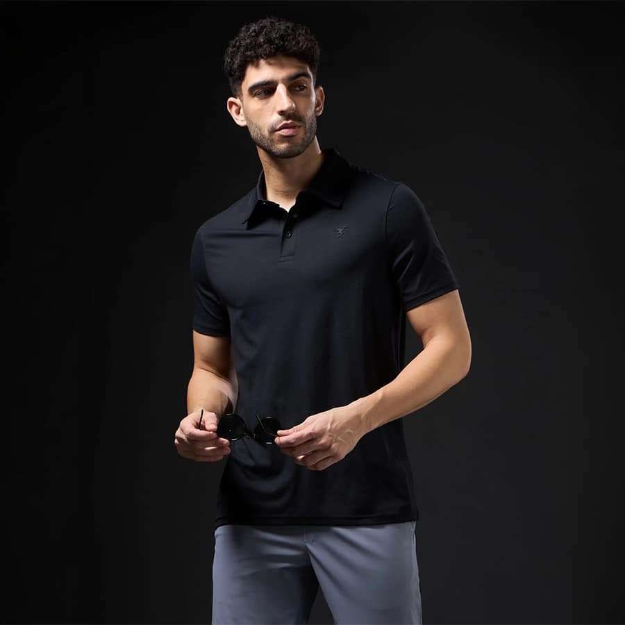 Men Solid Slim Fit Polo T-shirt