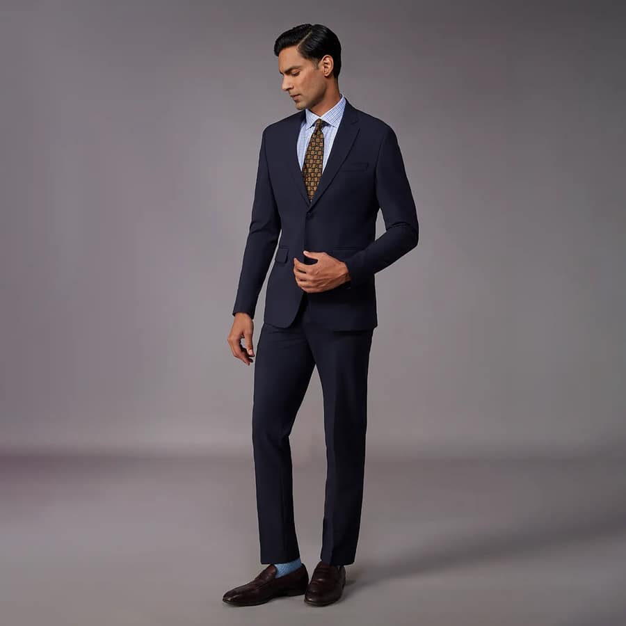 The Flux 4-Way Stretch Suit - Navy