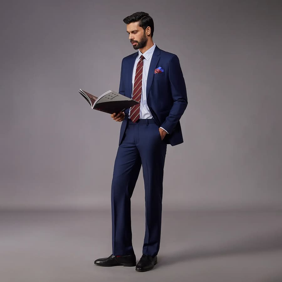 The Exquisite Blended Wool Suit - Navy