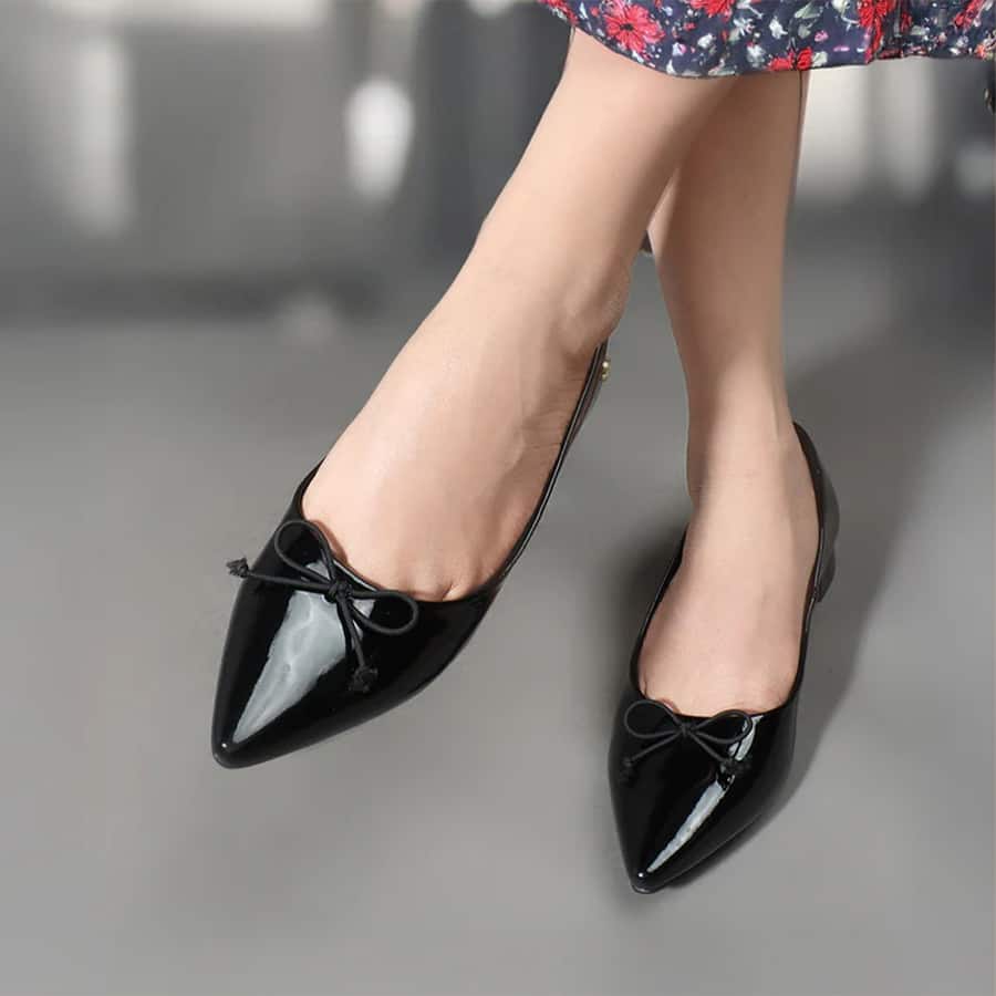 Women's Solid Block Heel Pump With Bows
