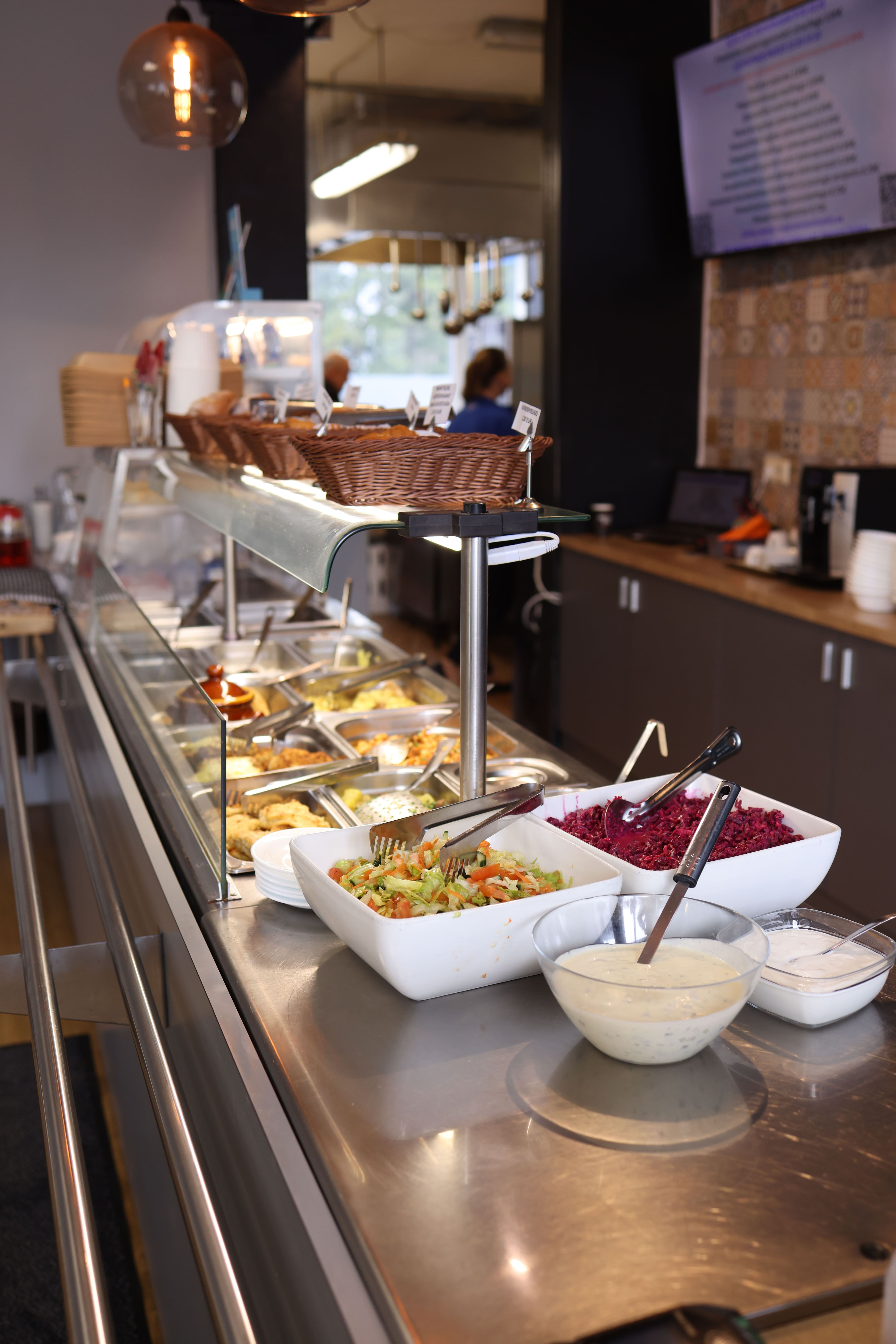 Pile It On: Lunch Buffets in Chennai Worth Going Back For