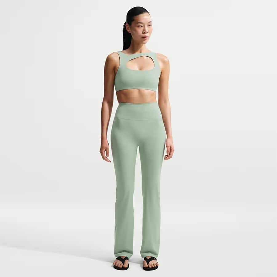Nike Zenvy Women's High-Waisted Flared Leggings with No Front Seam