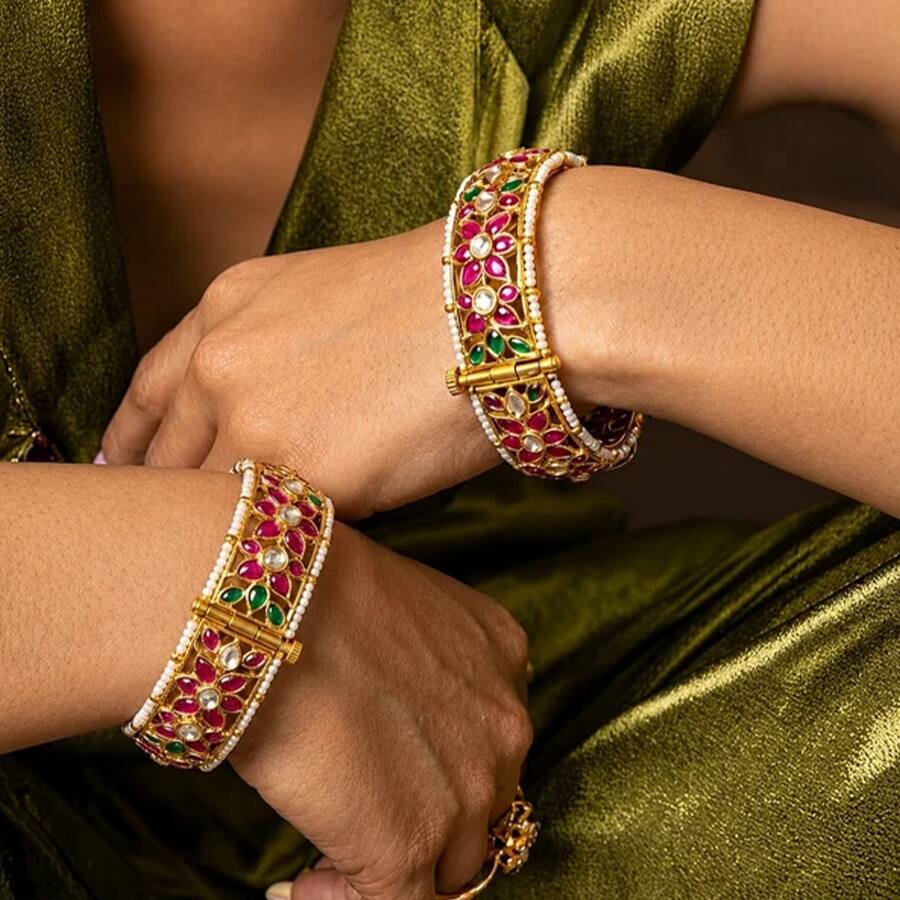 Zaveri Jadau Bangles