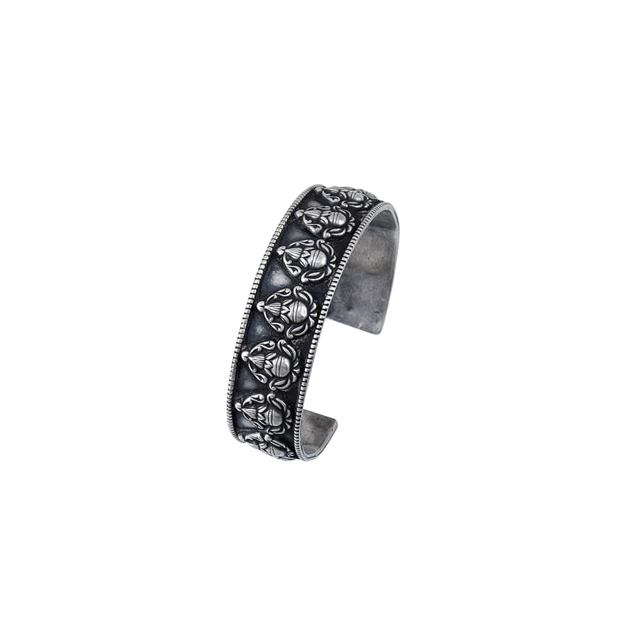Silver kalasa Engraved Cuff