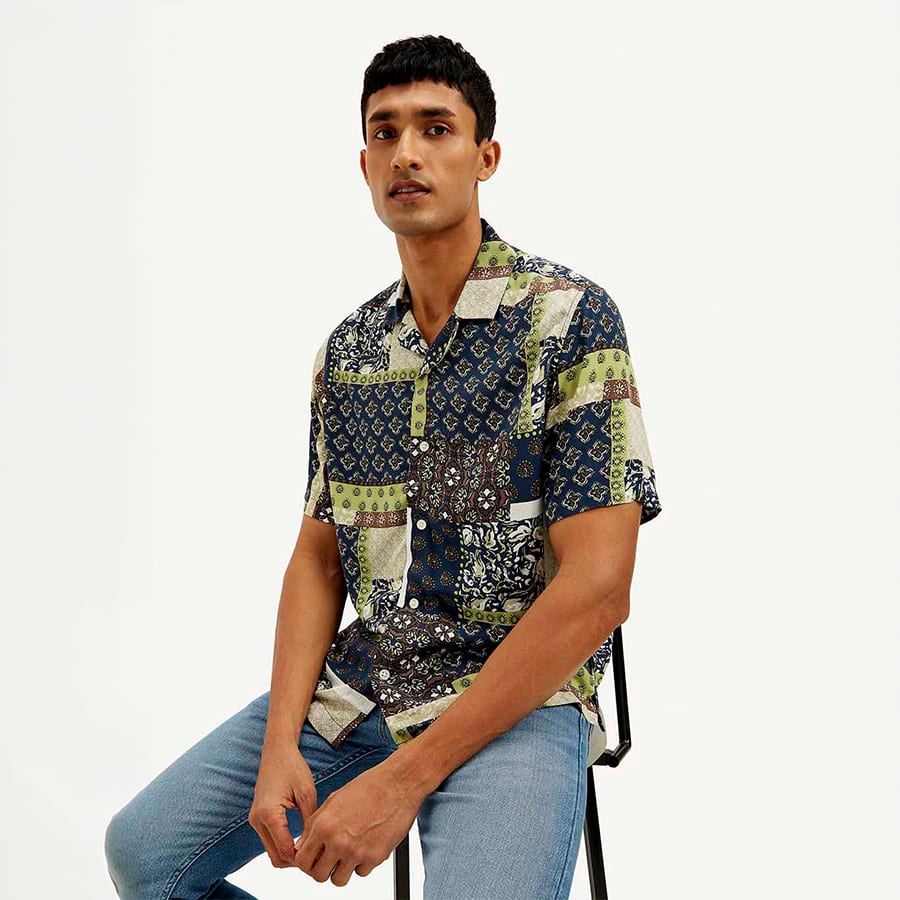 Men's Resort Collar Ethnic Motif Loose Fit Shirt
