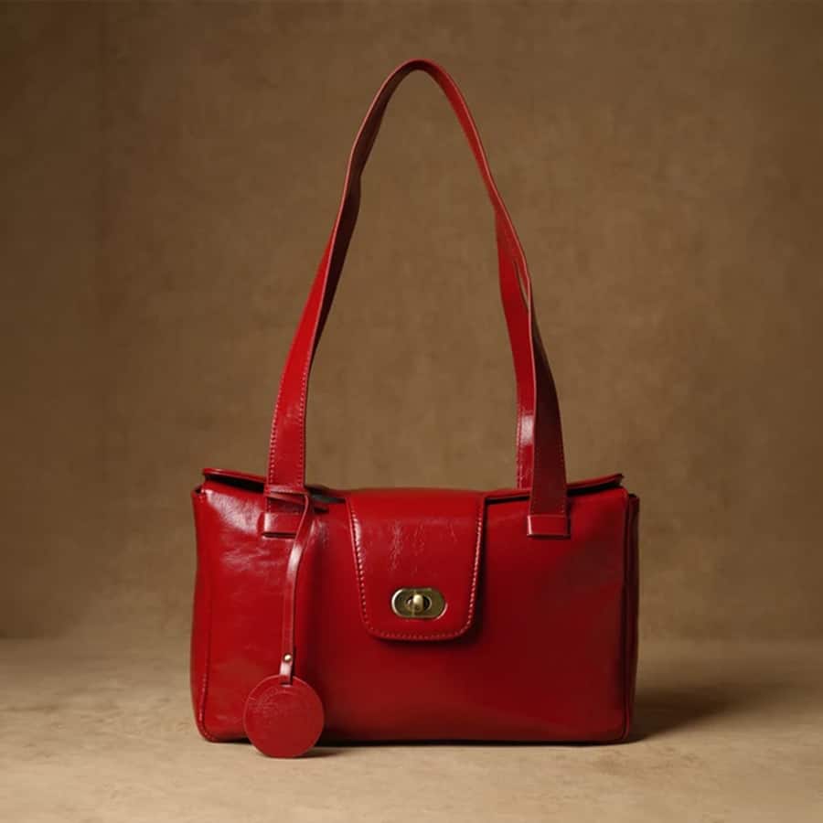 Betty Red