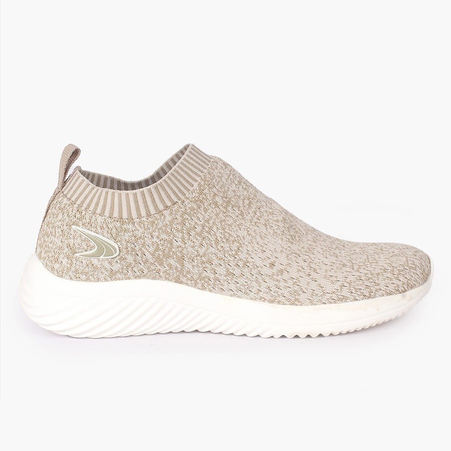 Women Low-Top Slip-On Walking Shoes