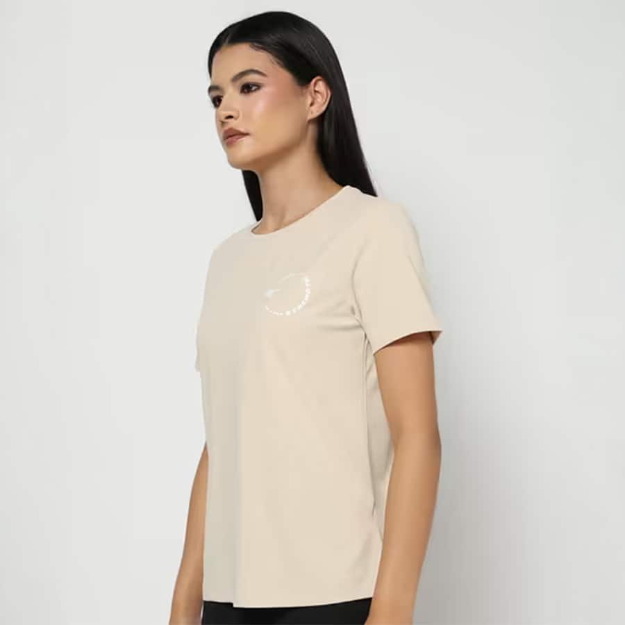 Women Regular Fit Round-Neck T-Shirt
