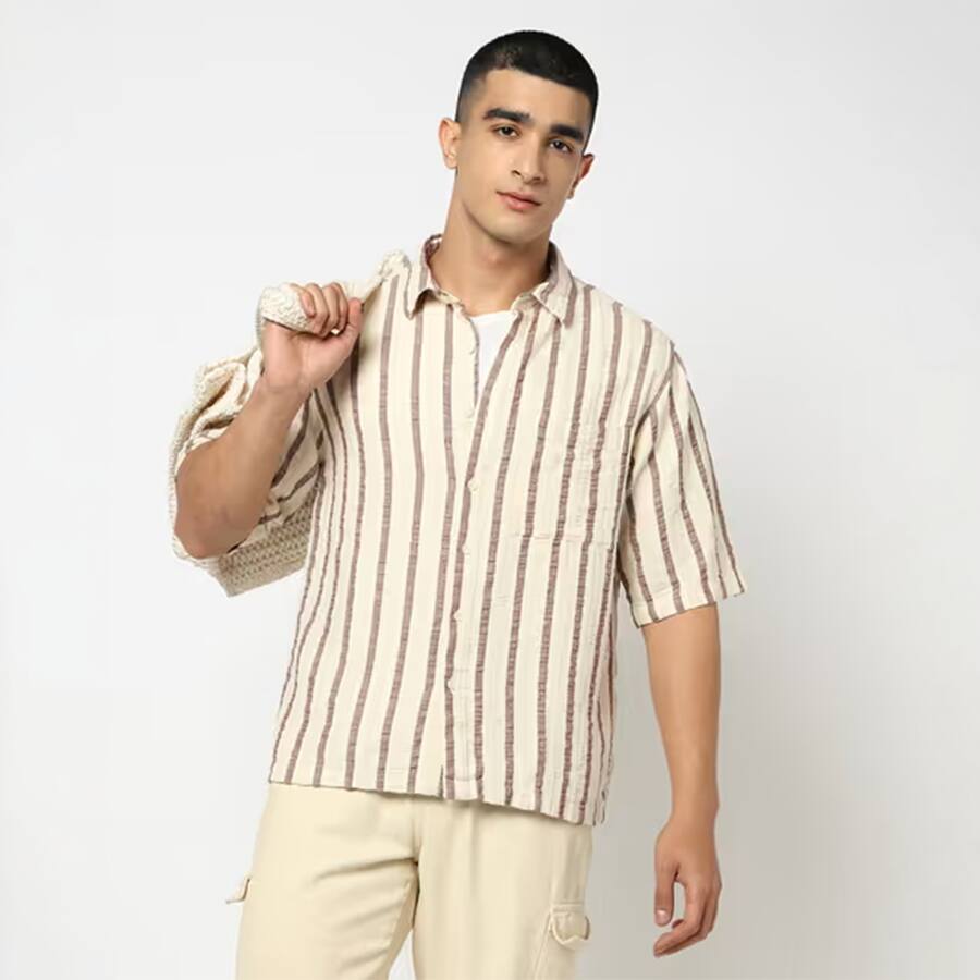 Men Striped Relaxed Fit Shirt with Patch Pocket