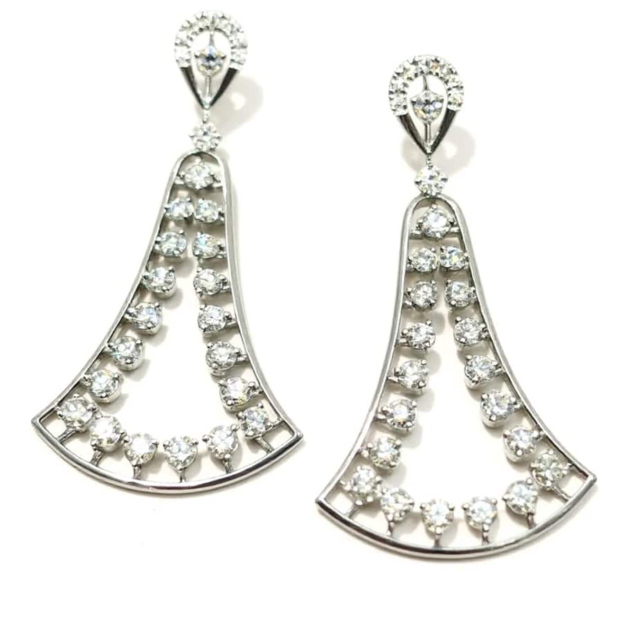 Ivory Echo Lab Diamond Earring