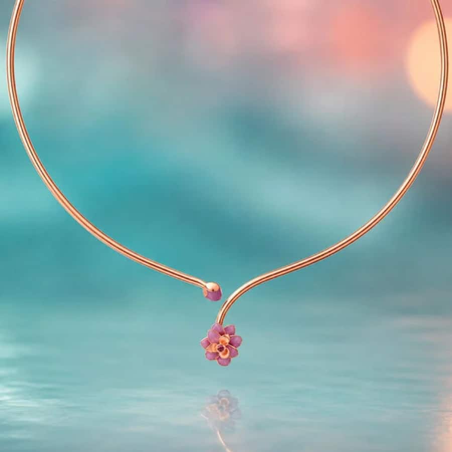 Roselight Lotus Gold Necklace