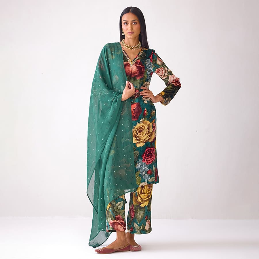 Masakkali Floral Printed Velvet Trousers