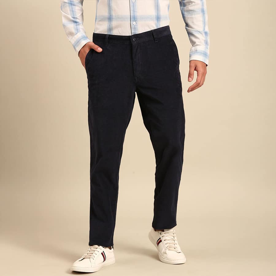 Men Blended Linen Navy Solid Contemporary Fit Casual Trouser