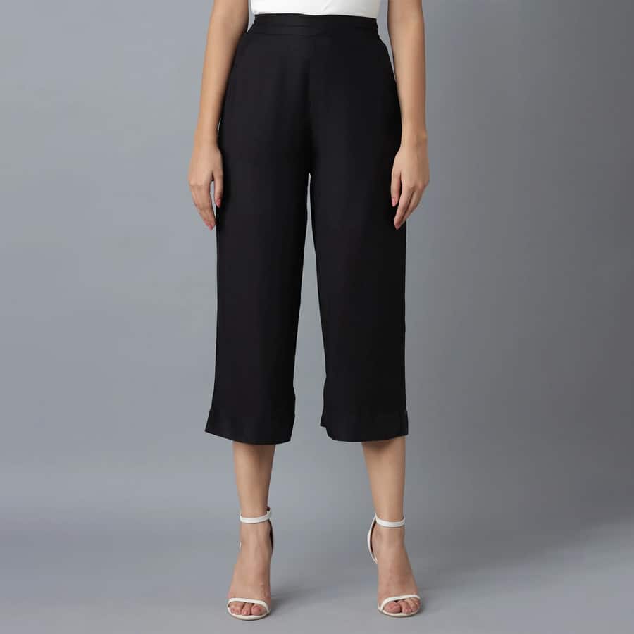 Black Solid Straight Fit Cotton Culottes With Elasticated Waist