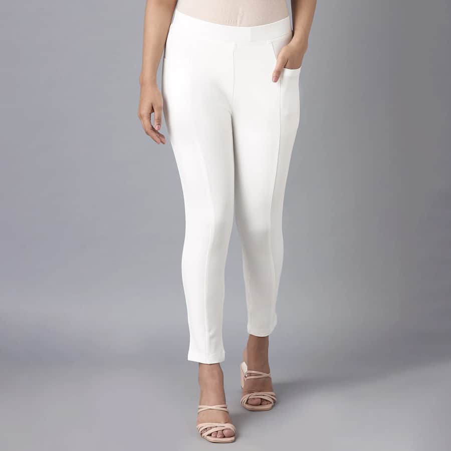 White Solid Straight Fit Pants With Elasticated Waist