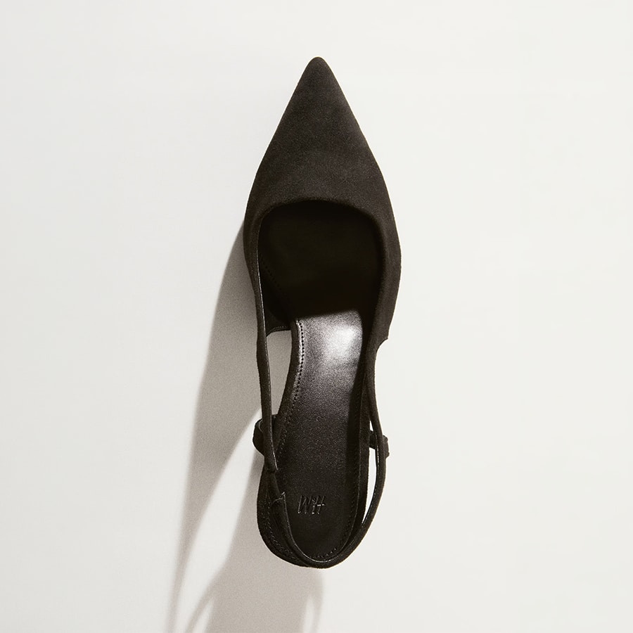 Kitten-heeled slingbacks