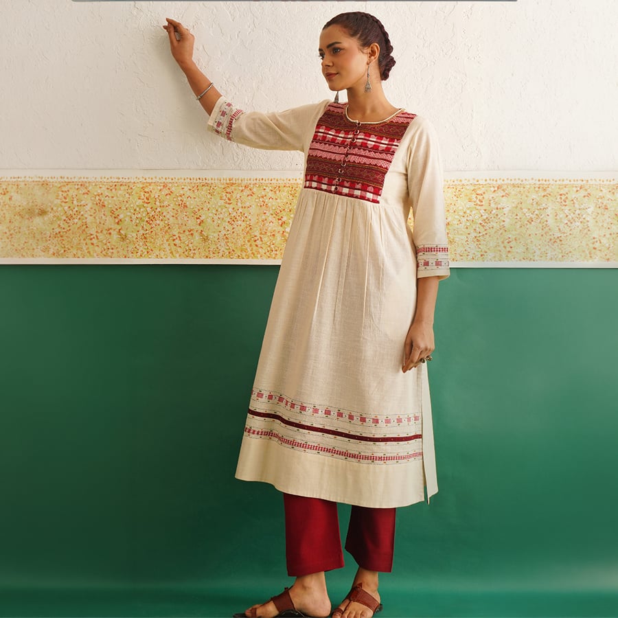 Women Cream Cotton Kantha Kurta