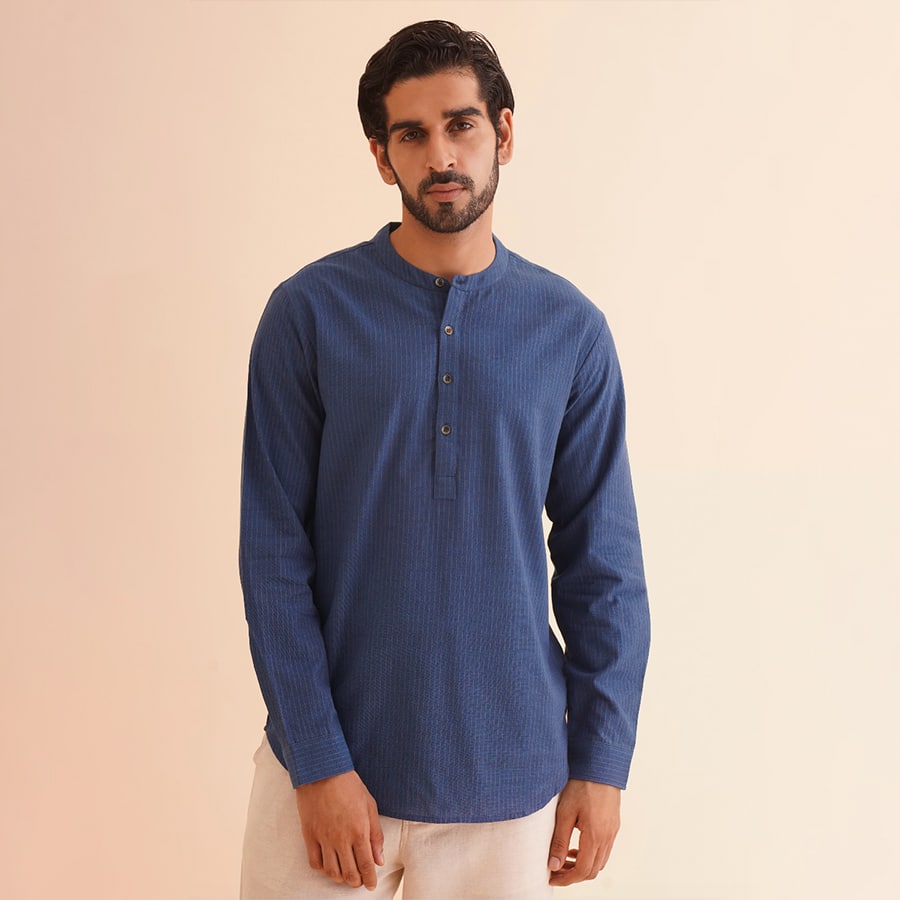 Men Navy Blue Cotton Linen Hand Woven Mandarin Collar Regular Fit Kurta