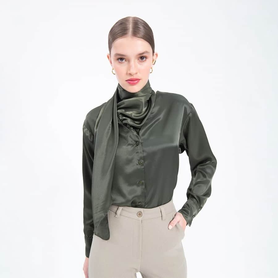 Gaiia Collar Detailed Satin Shirt Tie Neck Crepe Top - Green